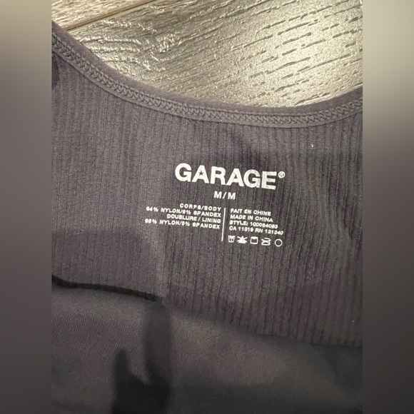 Cropped Tank - Picture 3 of 3